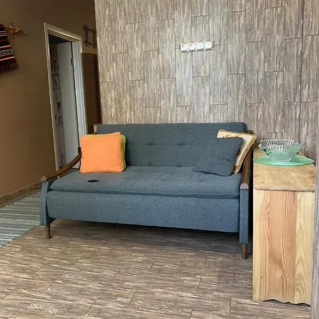 Apartment Затишні Апартаменти Шашкевича 3 *